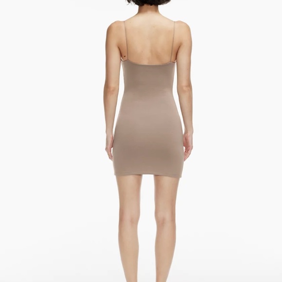 Wilfred Tiny black dress - Picture 3 of 10